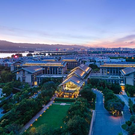 Intercontinental Kunming By Ihg Hotell Exteriör bild